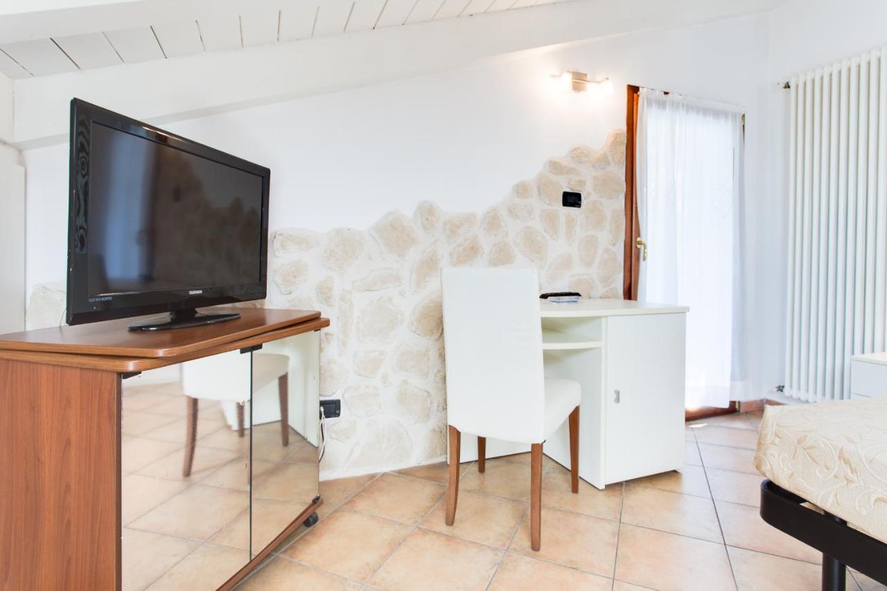 Hotel Flora Milano Marittima Bagian luar foto